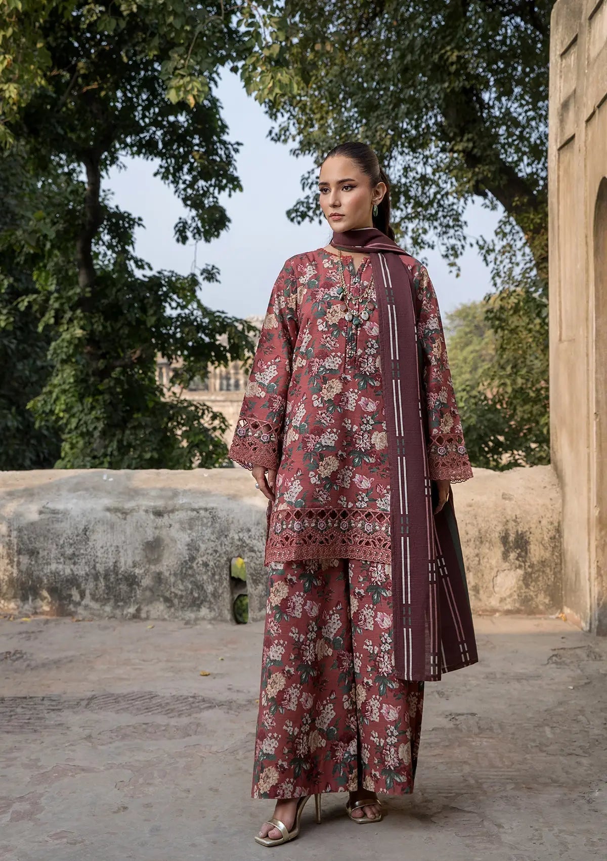 EMBROIDERED KHADDAR BT6513-RST Bin Tayyab