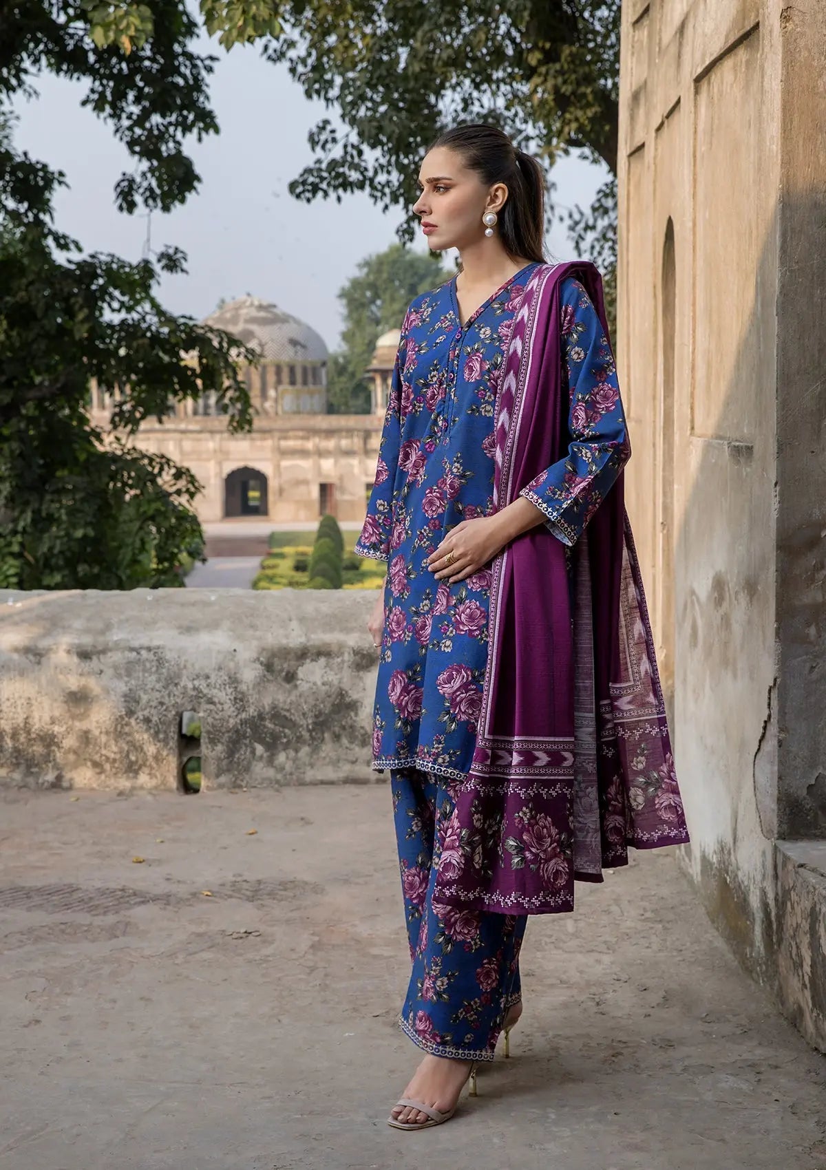 EMBROIDERED KHADDAR BT6512-BLU Bin Tayyab