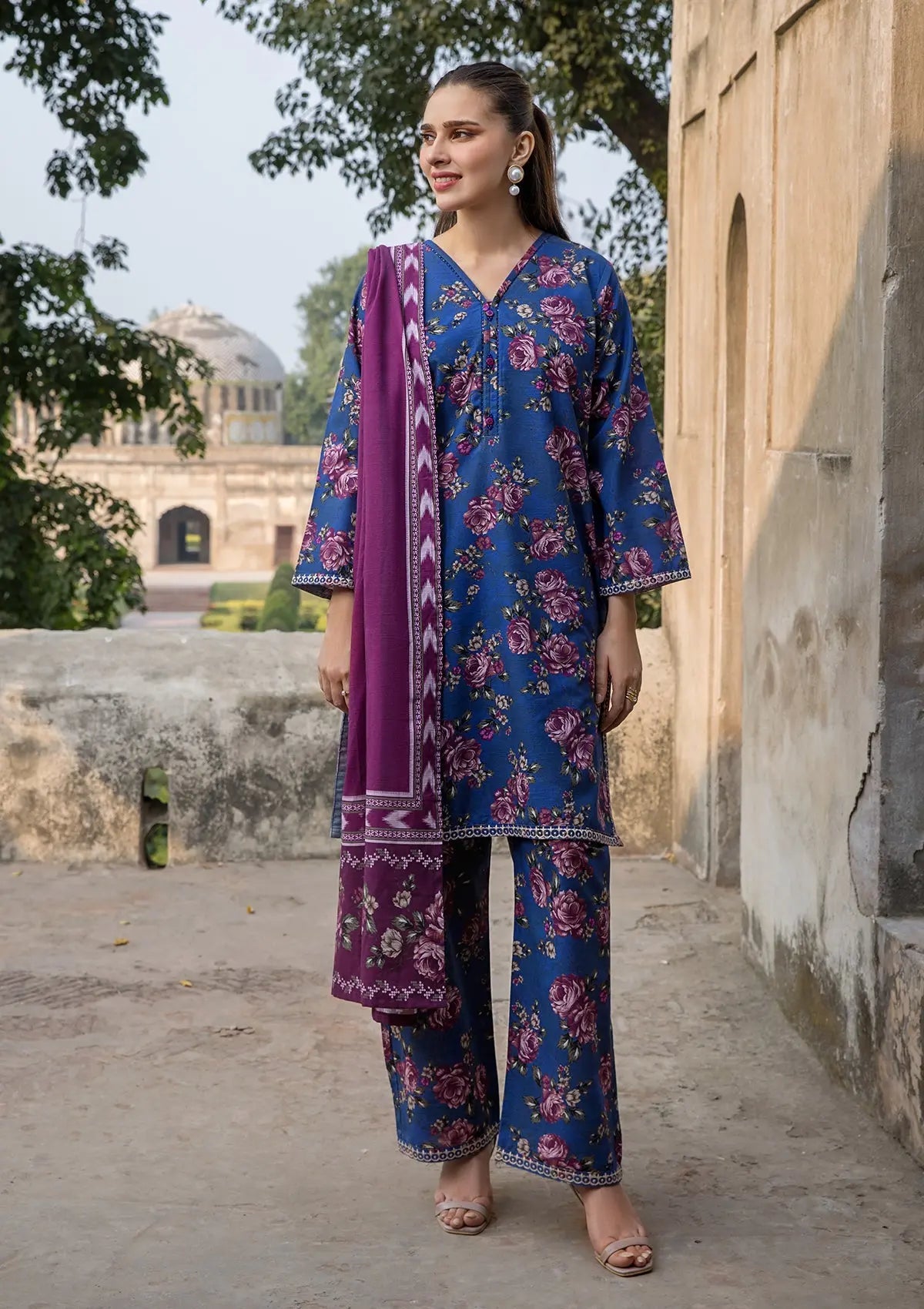 EMBROIDERED KHADDAR BT6512-BLU Bin Tayyab