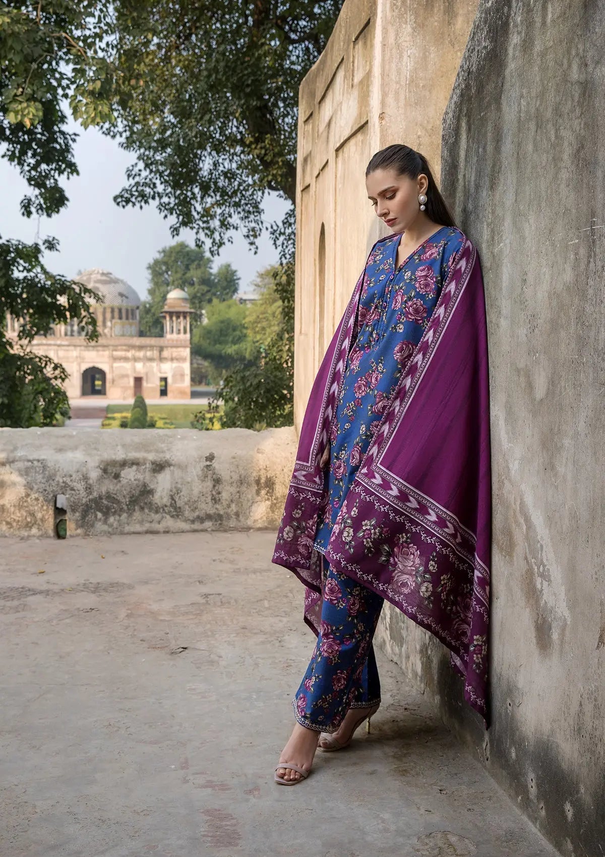 EMBROIDERED KHADDAR BT6512-BLU Bin Tayyab