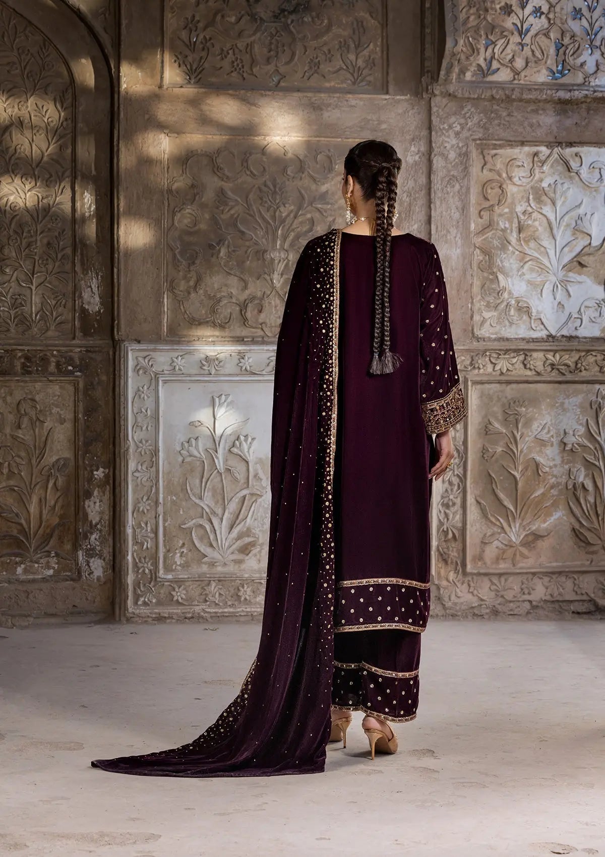 Embroidered Velvet BT6529-MRN Bin Tayyab