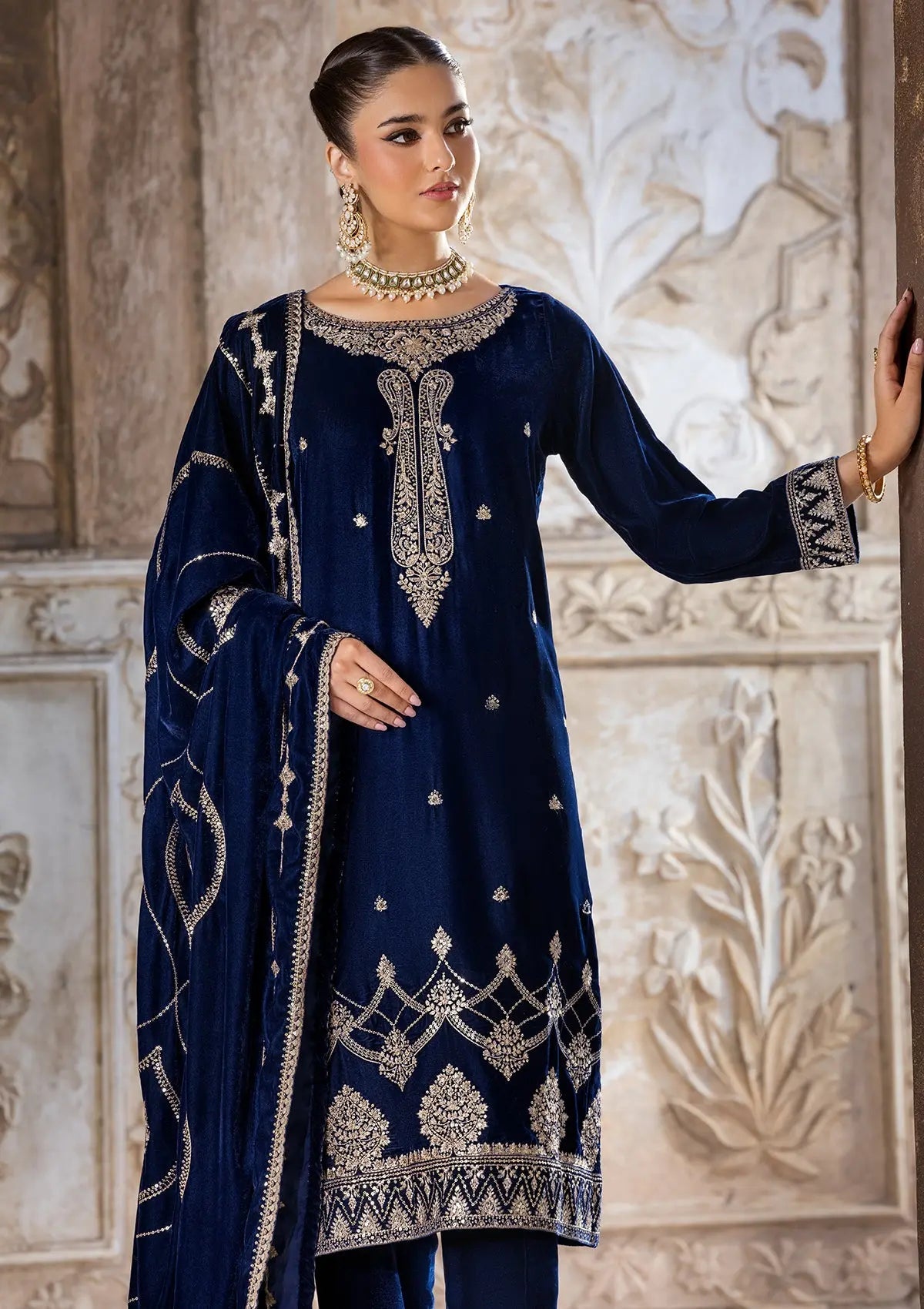 Embroidered Velvet BT6529-NBL Bin Tayyab