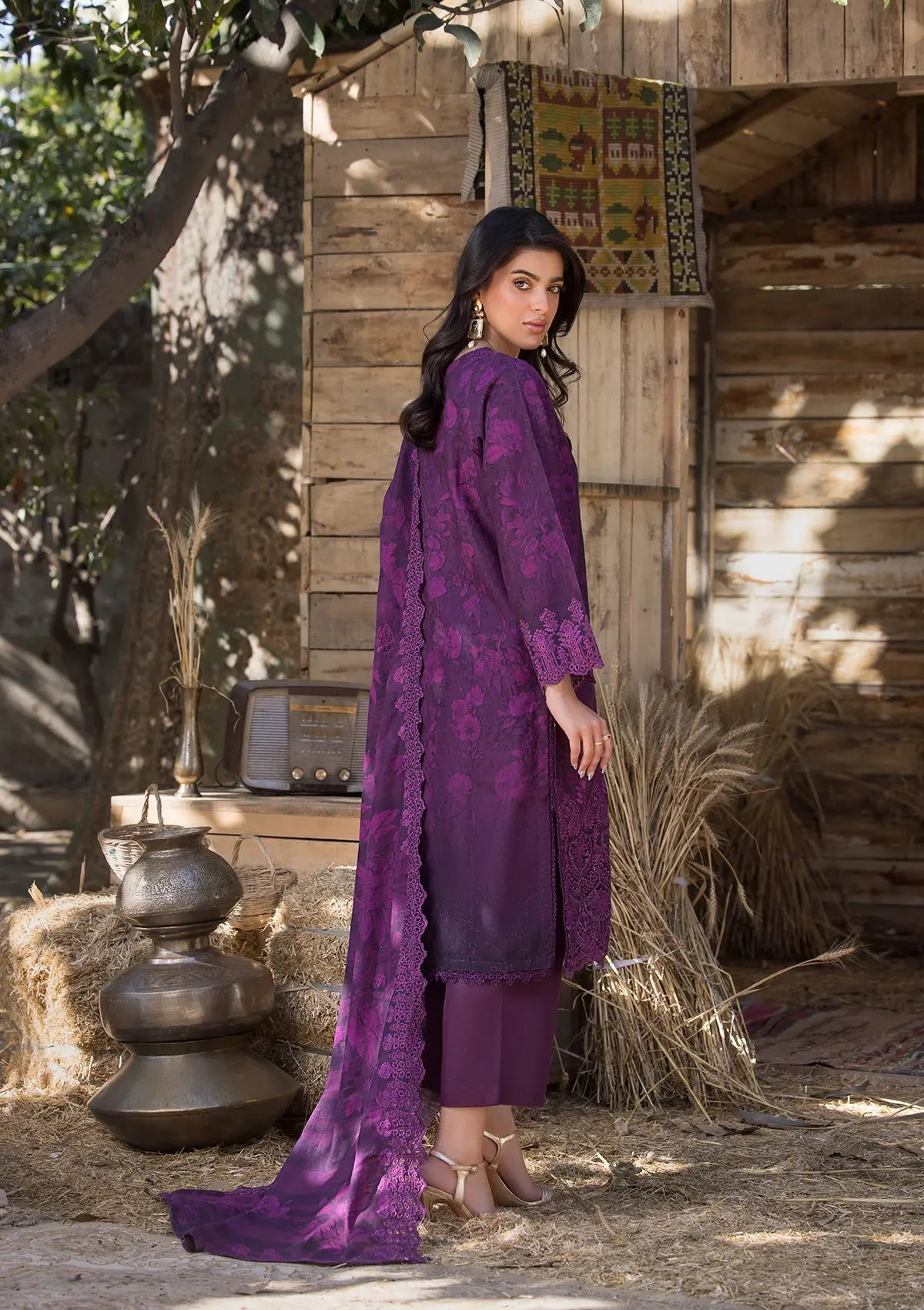 EMBROIDERED KHADDAR BT110-PPR Bin Tayyab