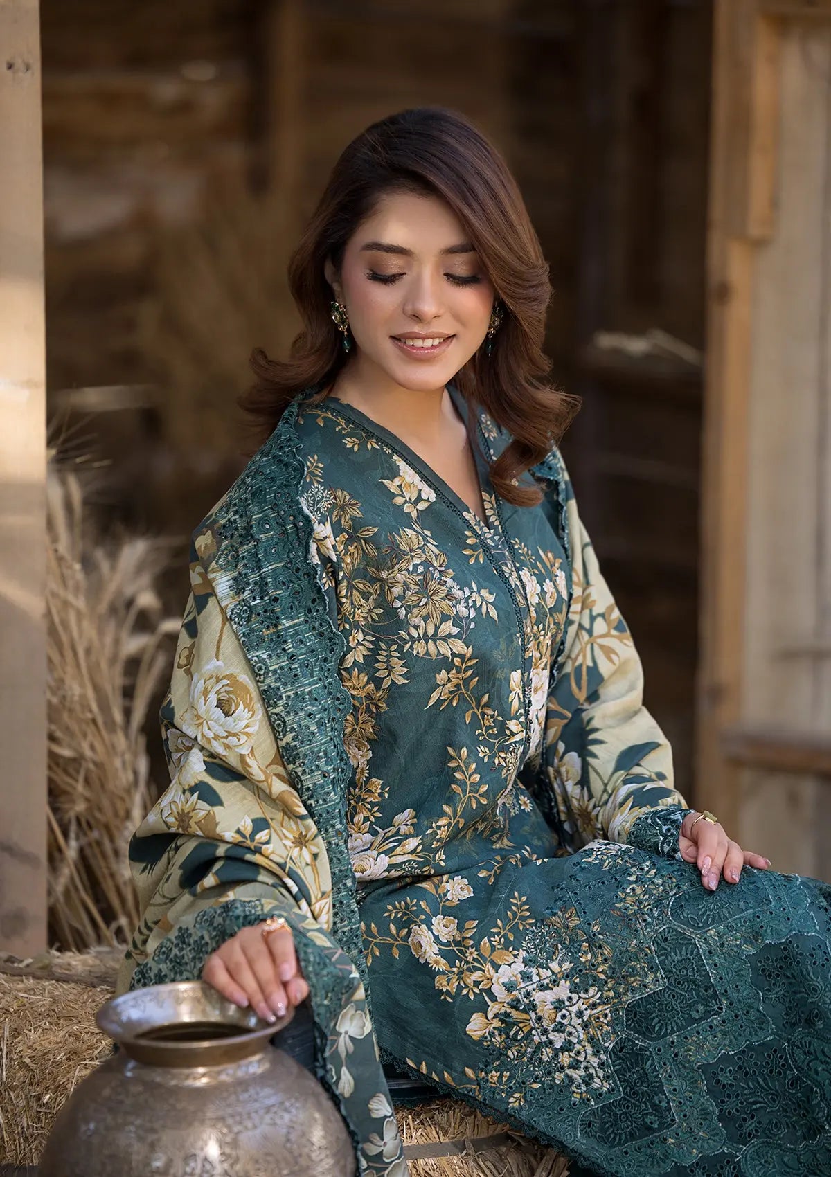 EMBROIDERED Lawn BT006898-GRN