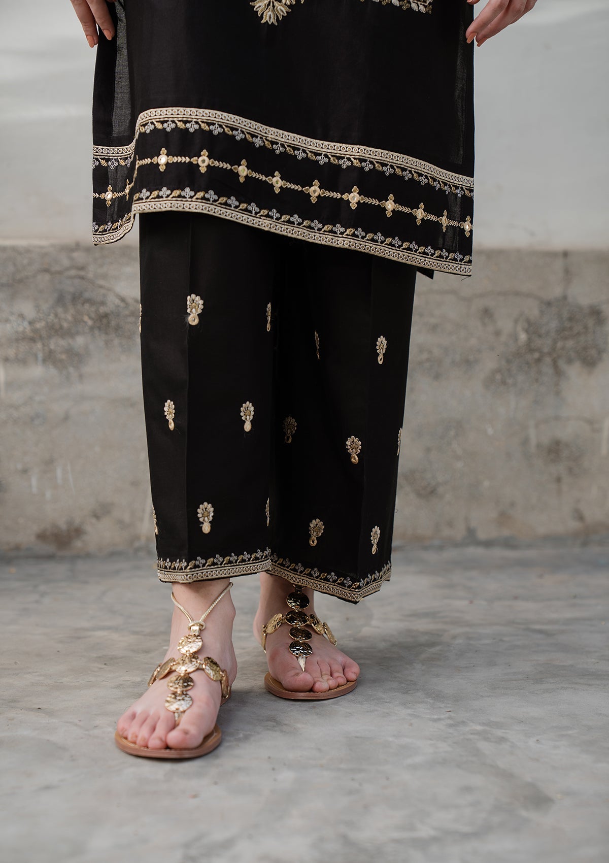 EMBROIDERED COTTON BT006832-BLK