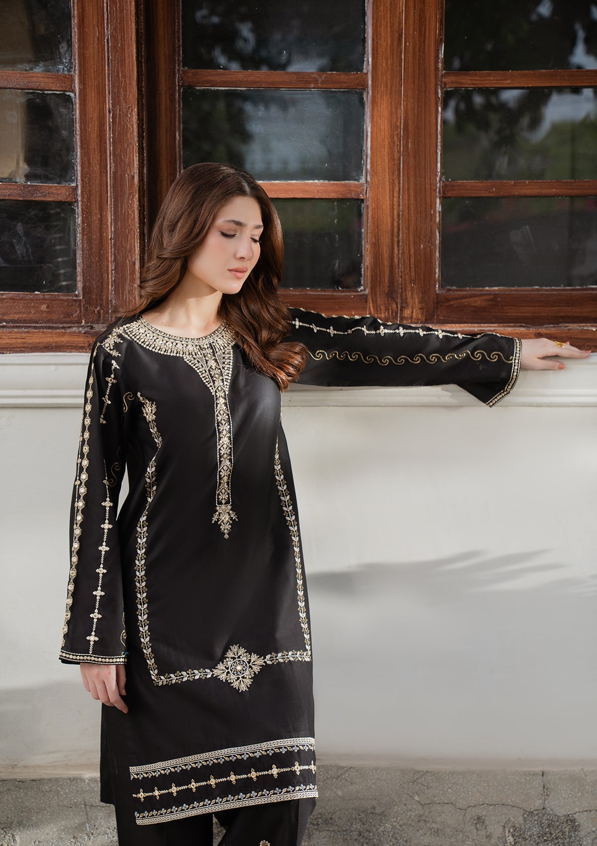 EMBROIDERED COTTON BT006832-BLK