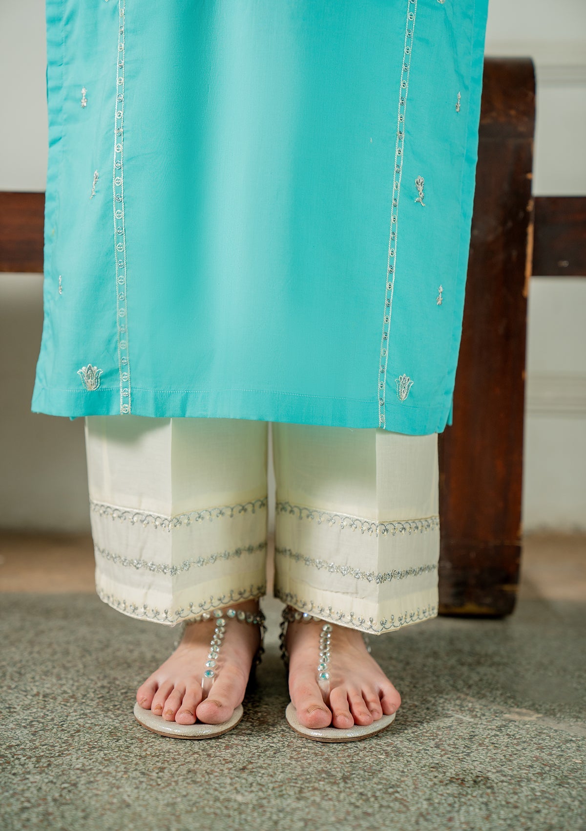 EMBROIDERED COTTON BT006749-FRO