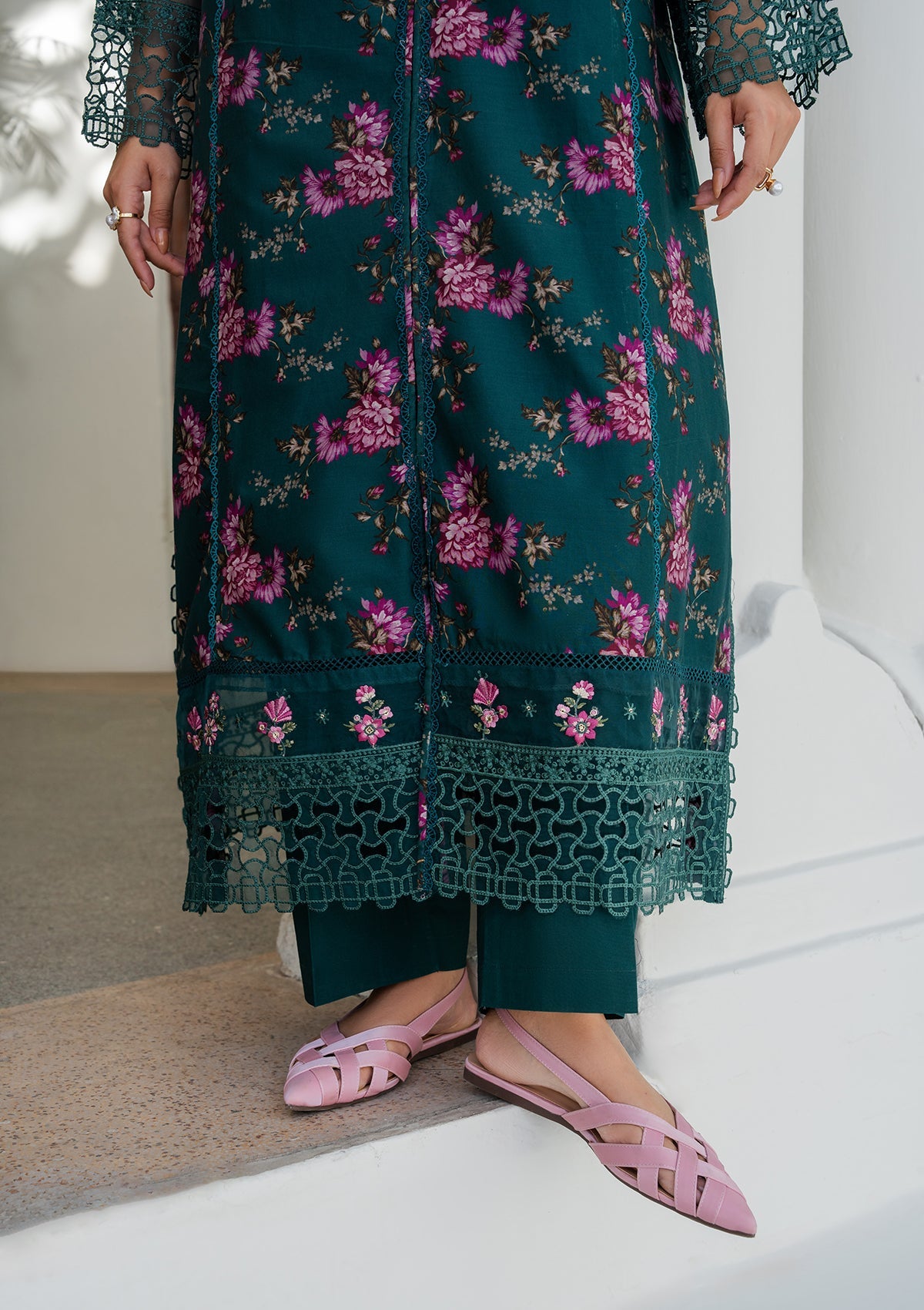 PRINTED EMBROIDERED Lawn BT006887-SGN