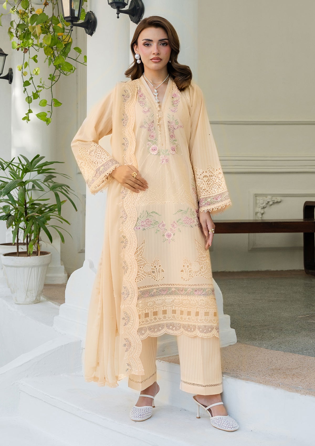 EMBROIDERED Lawn BT006880-SKN