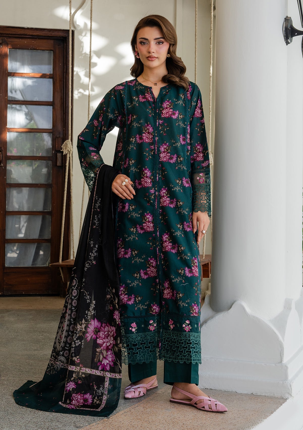 PRINTED EMBROIDERED Lawn BT006887-SGN