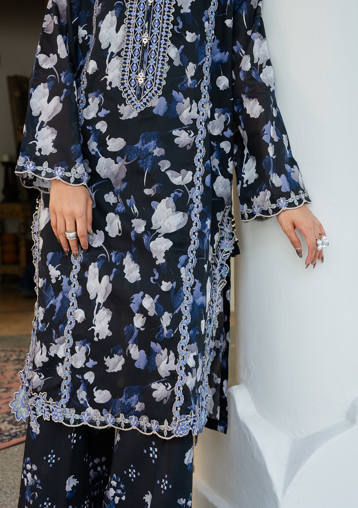 PRINTED EMBROIDERED Lawn BT006892-BBU
