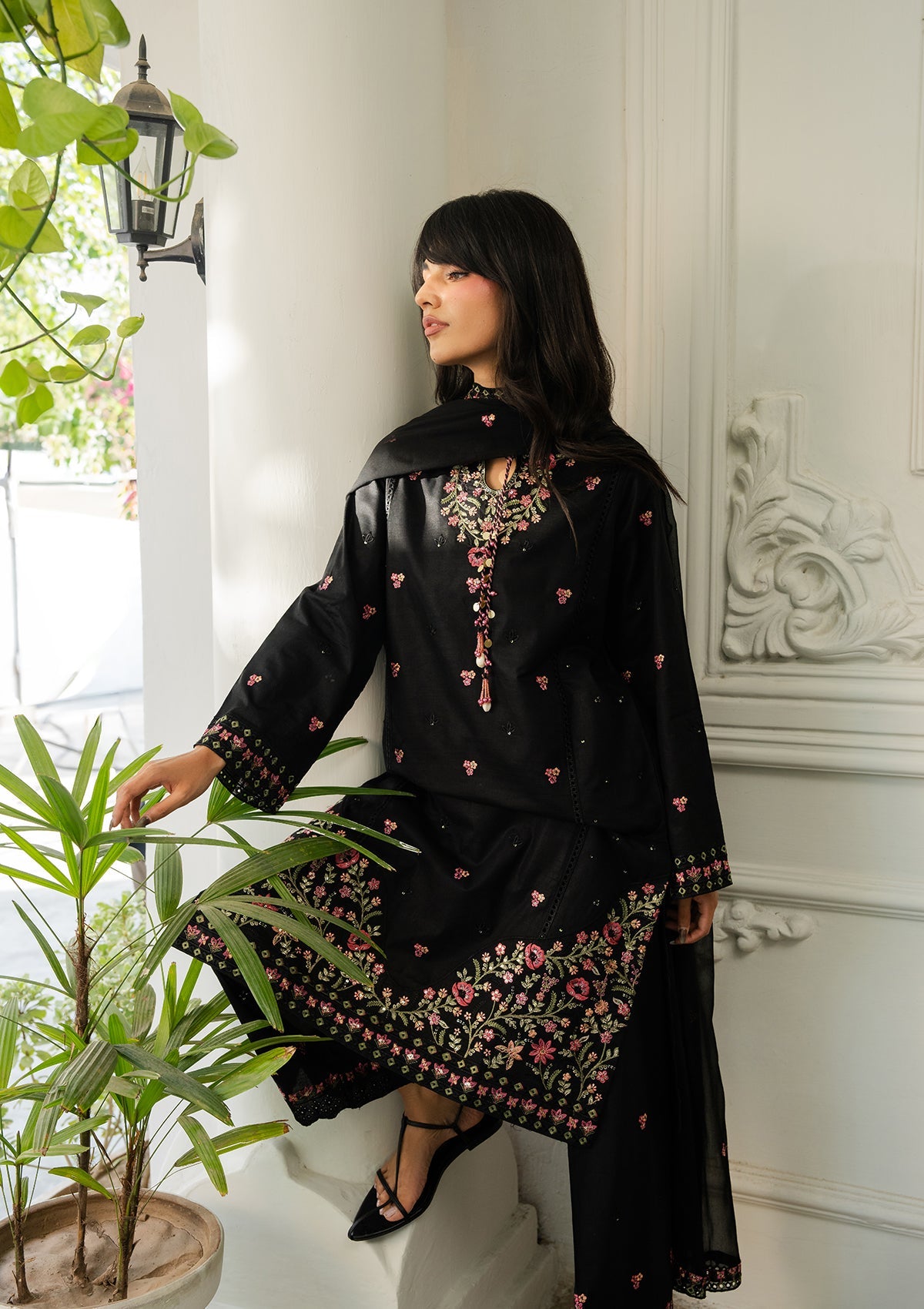 EMBROIDERED Lawn BT006886-BLK