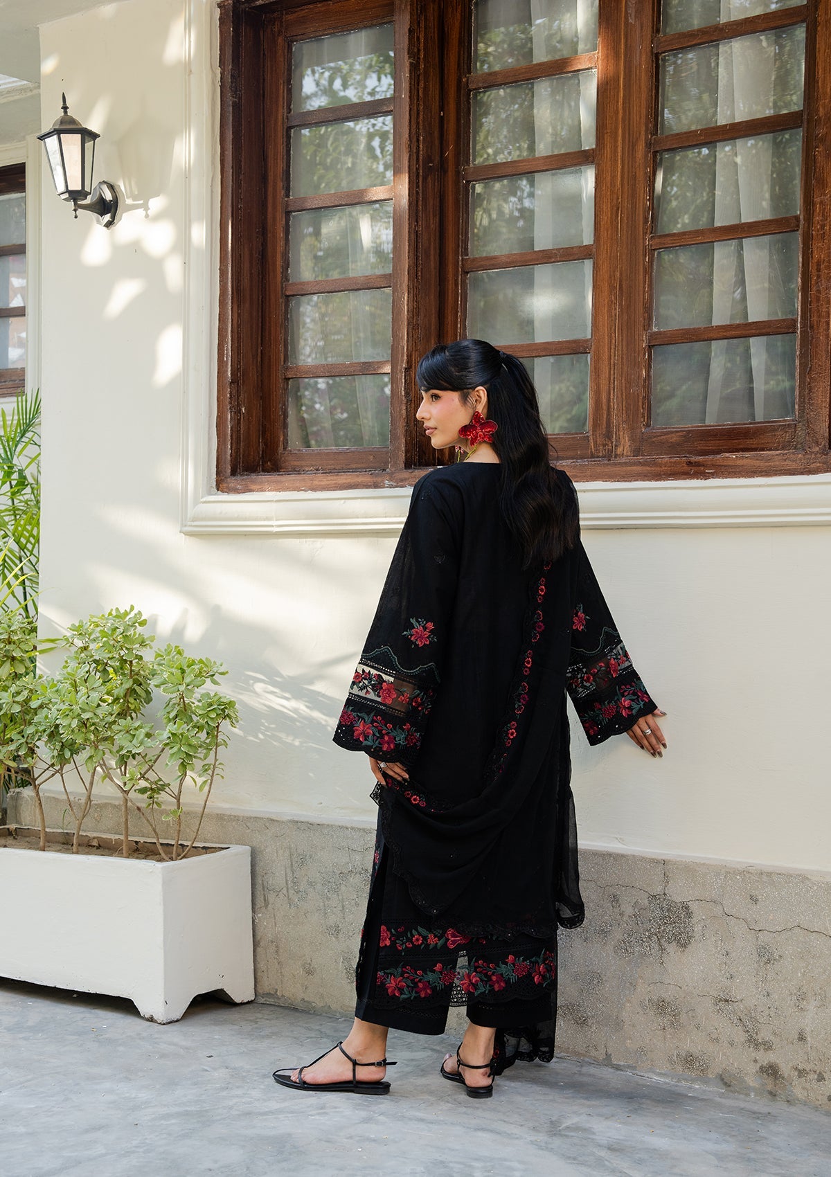 EMBROIDERED Lawn BT006880-BLK