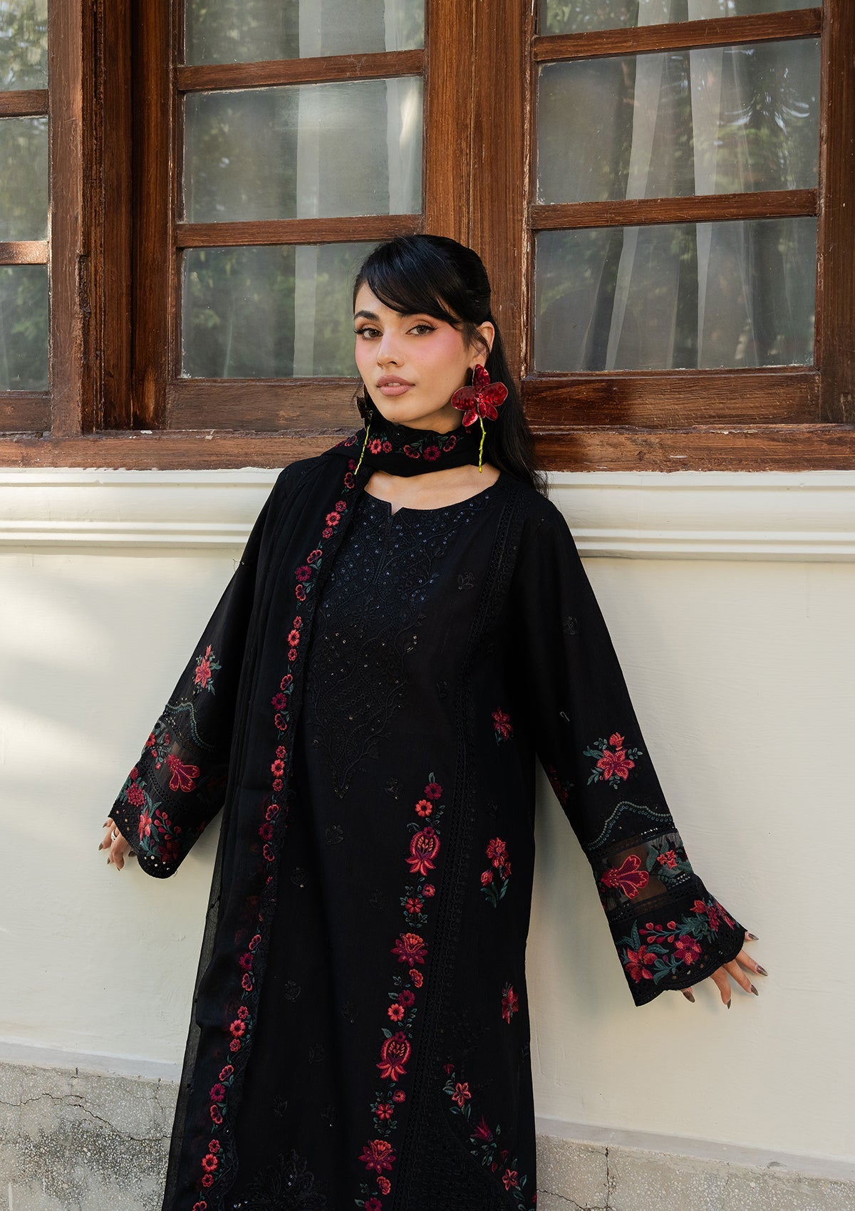 EMBROIDERED Lawn BT006880-BLK