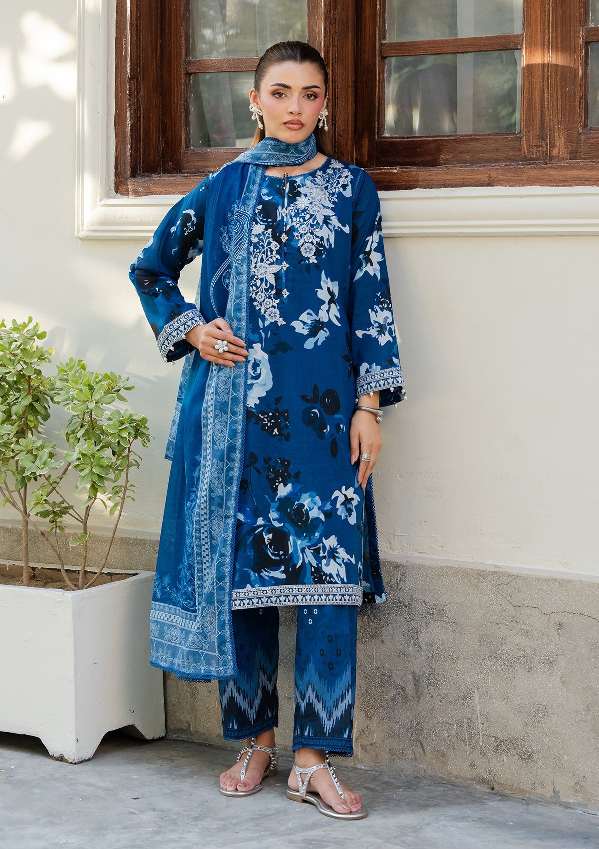 PRINTED EMBROIDERED Lawn BT006892-RLB