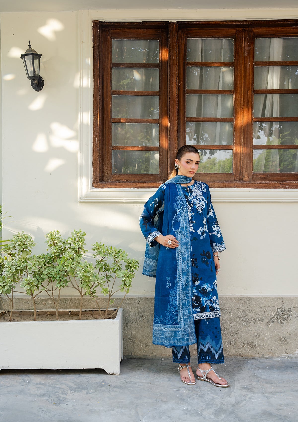 PRINTED EMBROIDERED Lawn BT006892-RLB
