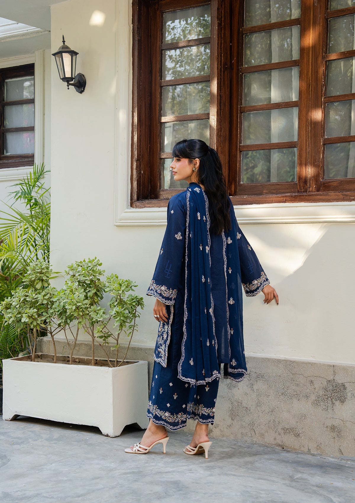 EMBROIDERED Lawn BT006886-NVB