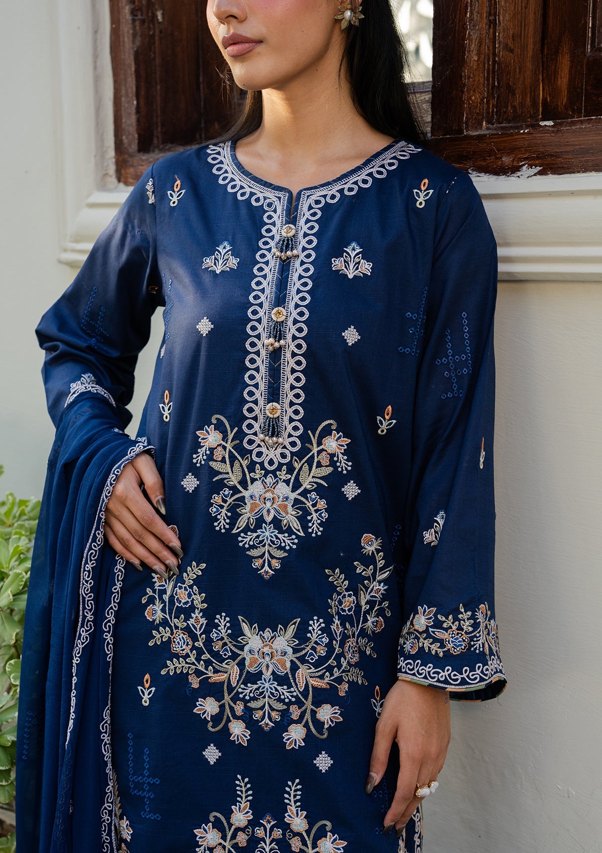 EMBROIDERED Lawn BT006886-NVB