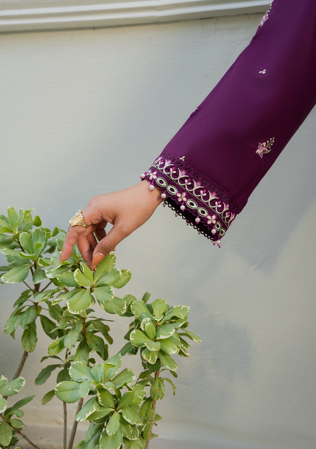 EMBROIDERED Lawn BT006886-PRP