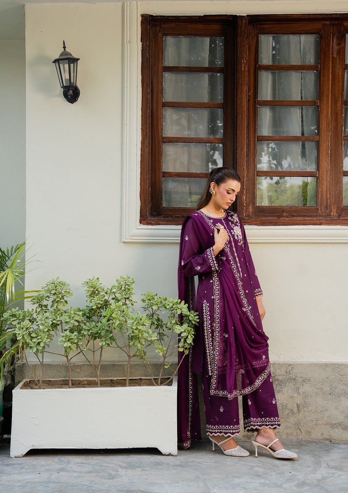 EMBROIDERED Lawn BT006886-PRP