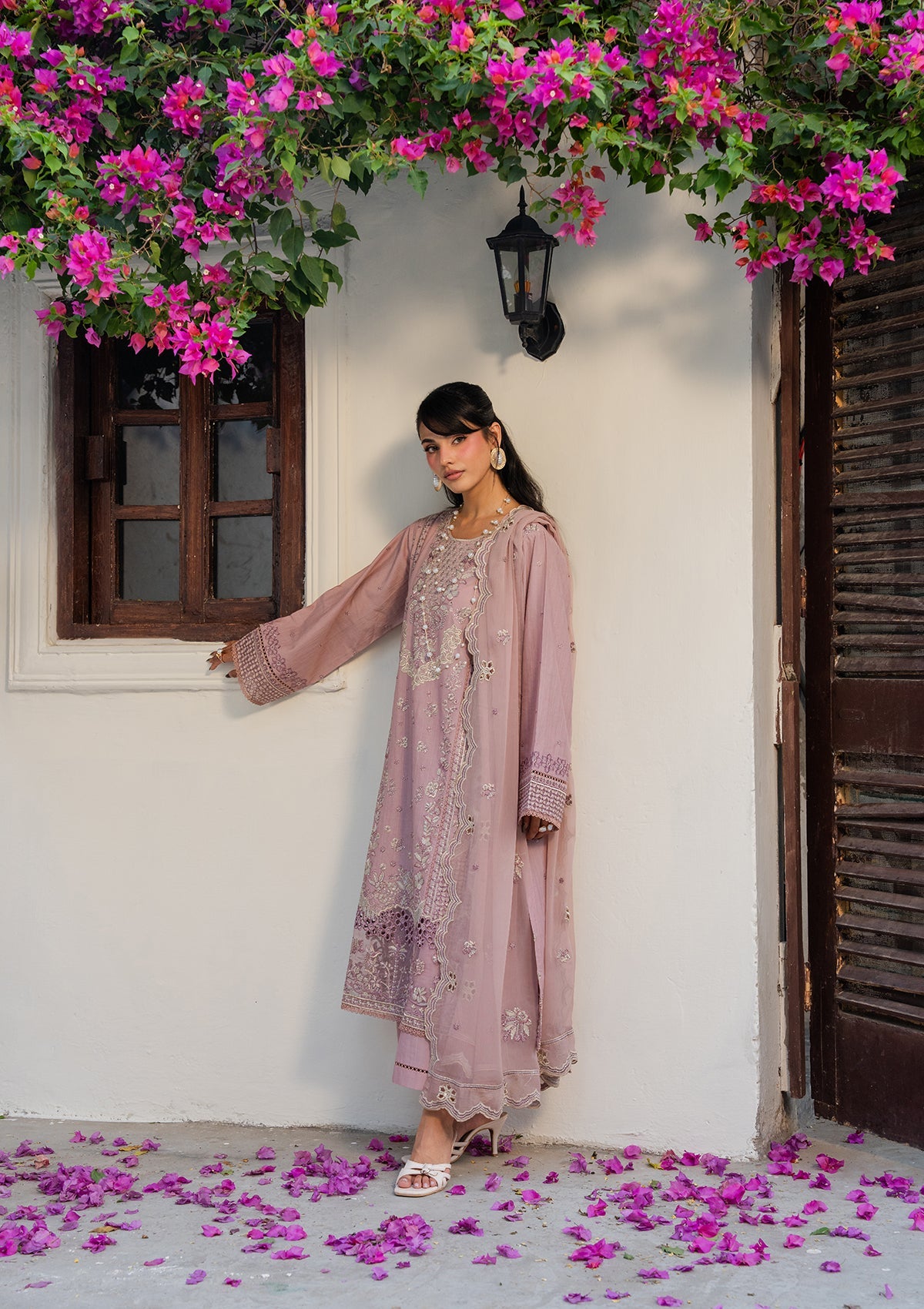 EMBROIDERED Lawn BT006880-LPR