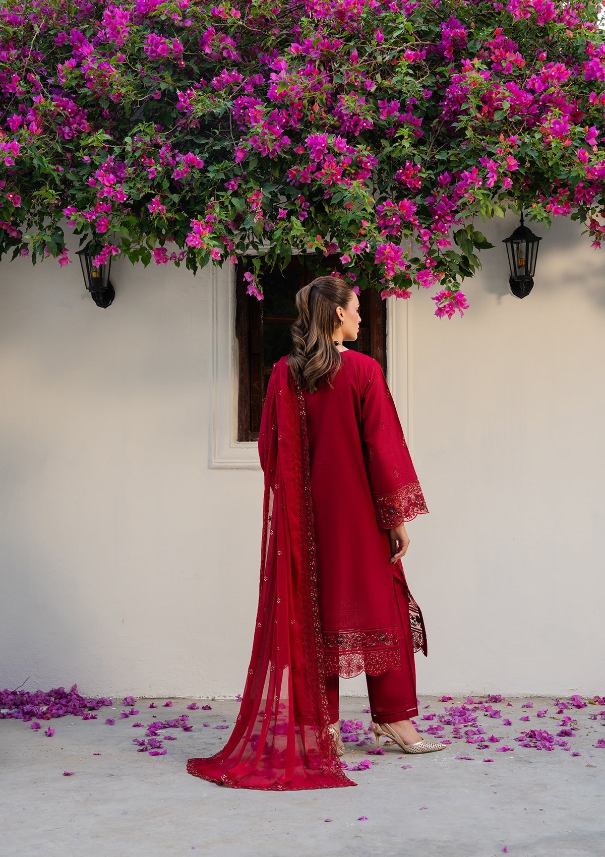 EMBROIDERED Lawn BT006880-MRN