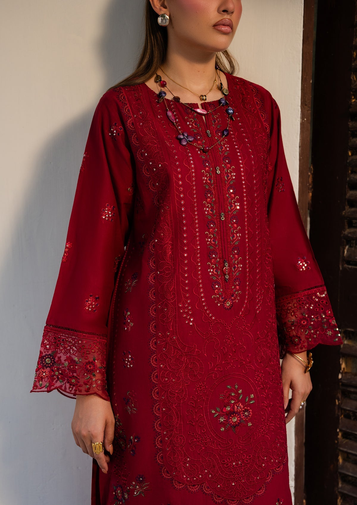 EMBROIDERED Lawn BT006880-MRN