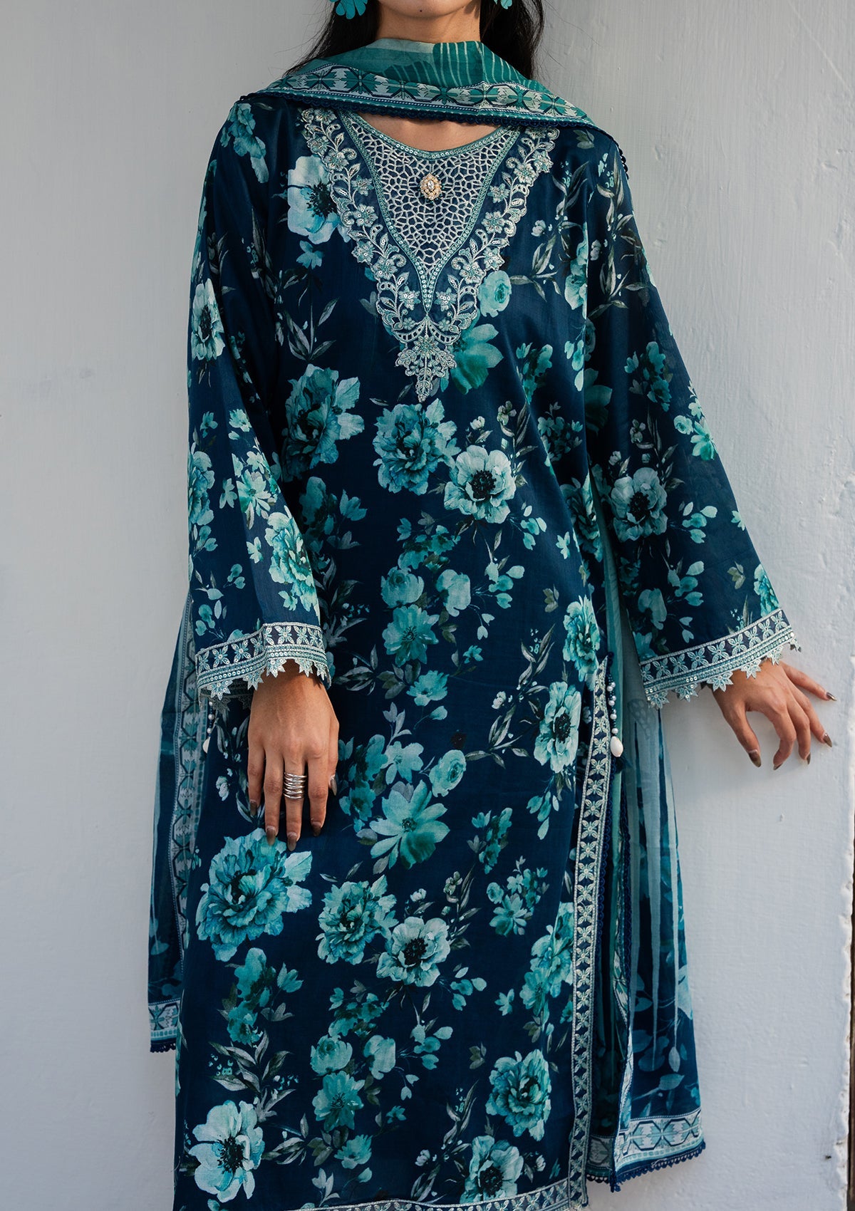 PRINTED EMBROIDERED Lawn BT006892-BLU