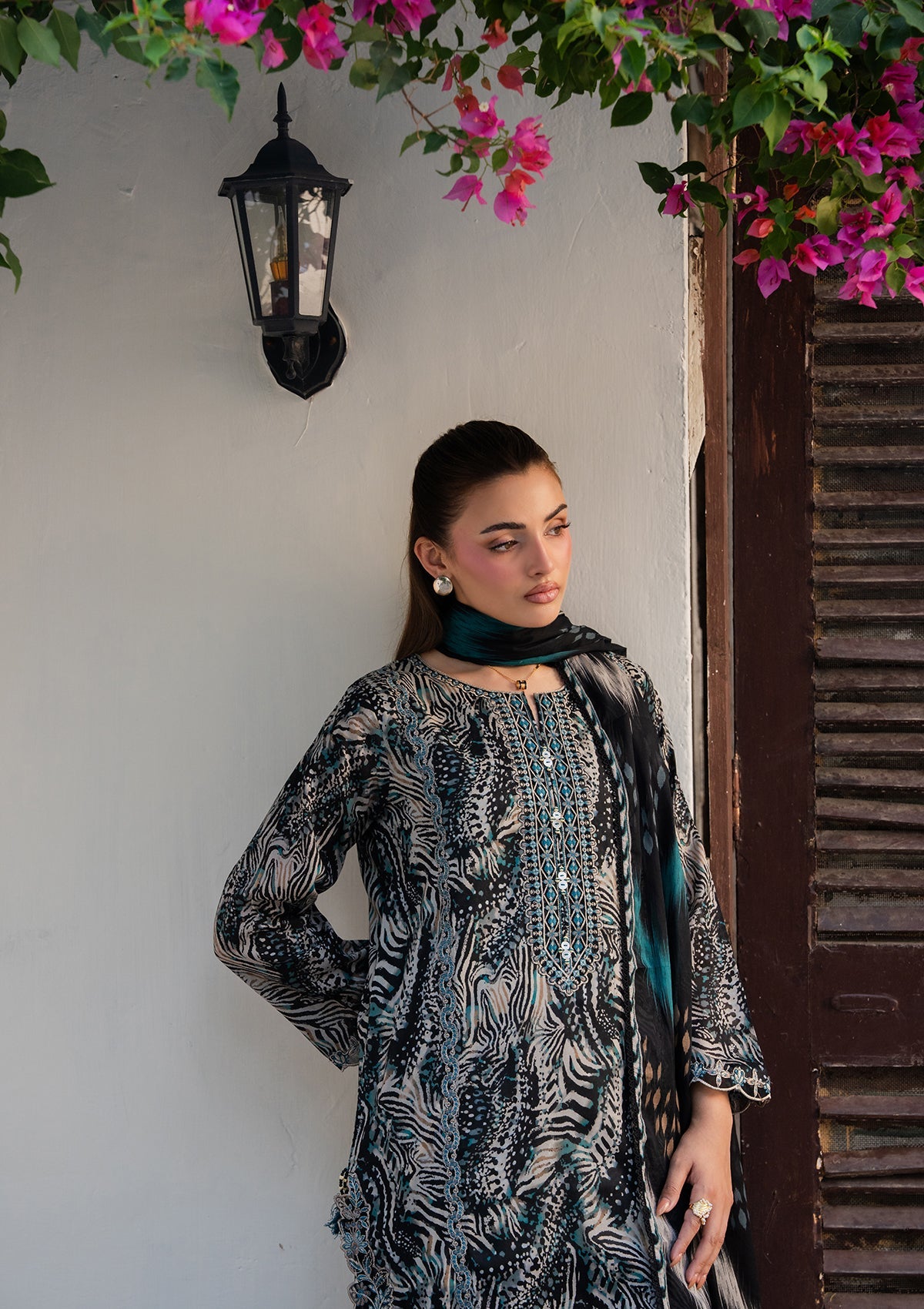 PRINTED EMBROIDERED Lawn BT006892-SNG