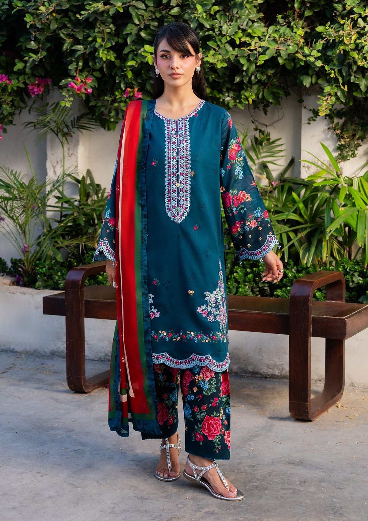 PRINTED EMBROIDERED Lawn BT006892-DBL