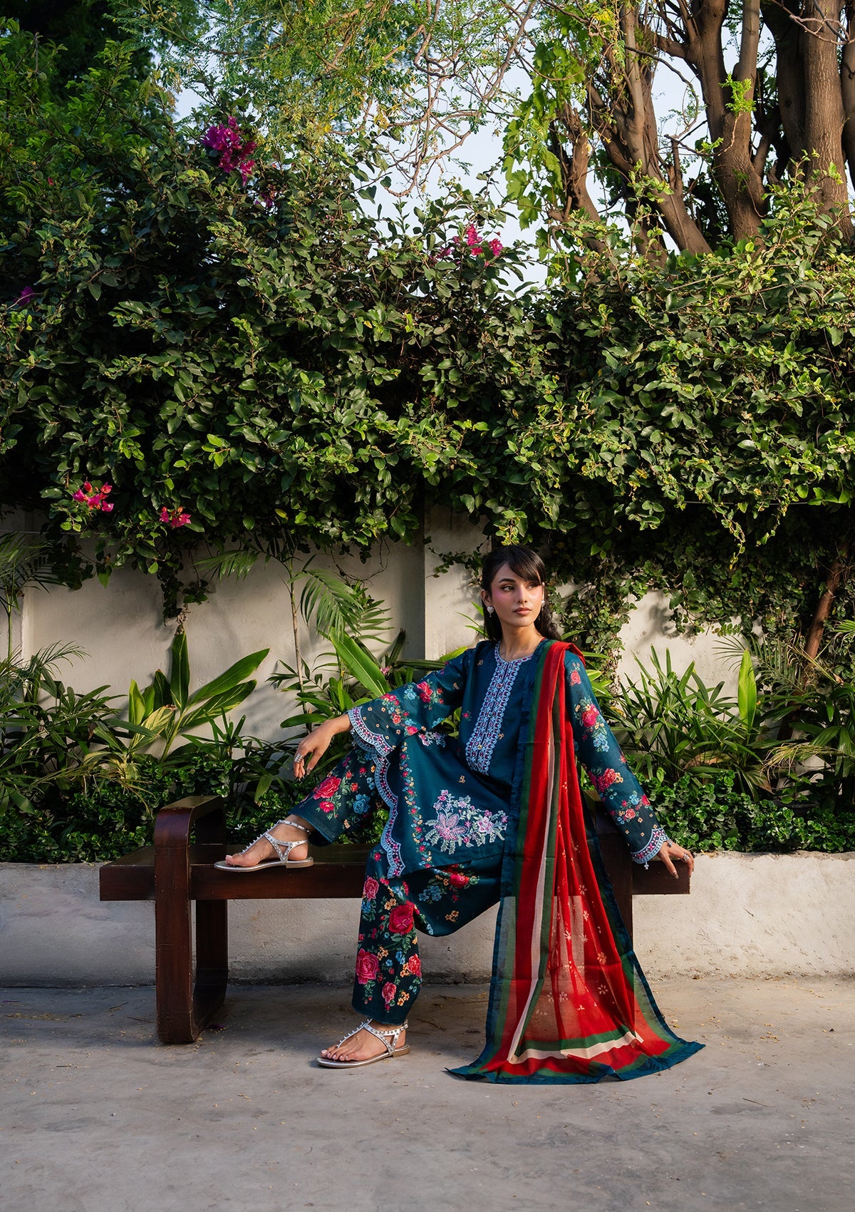 PRINTED EMBROIDERED Lawn BT006892-DBL