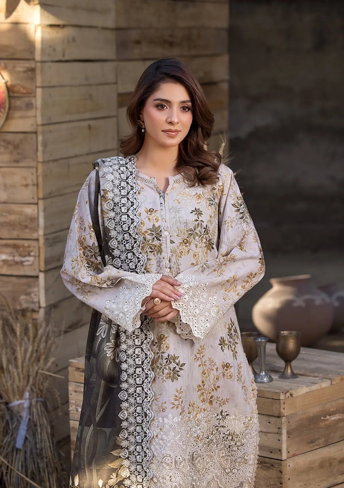 EMBROIDERED Lawn BT006898-CRM