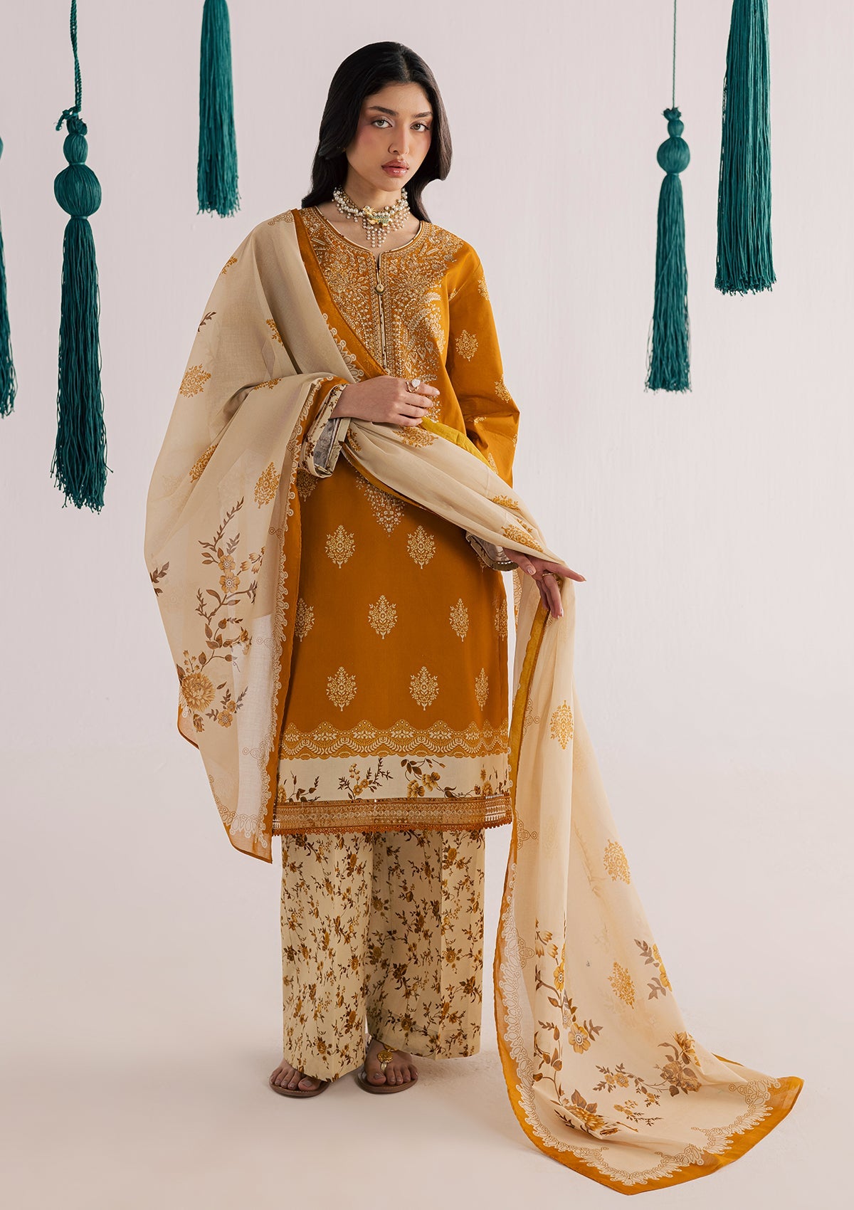 PRINTED EMBROIDERED LAWN BT006860-MRD