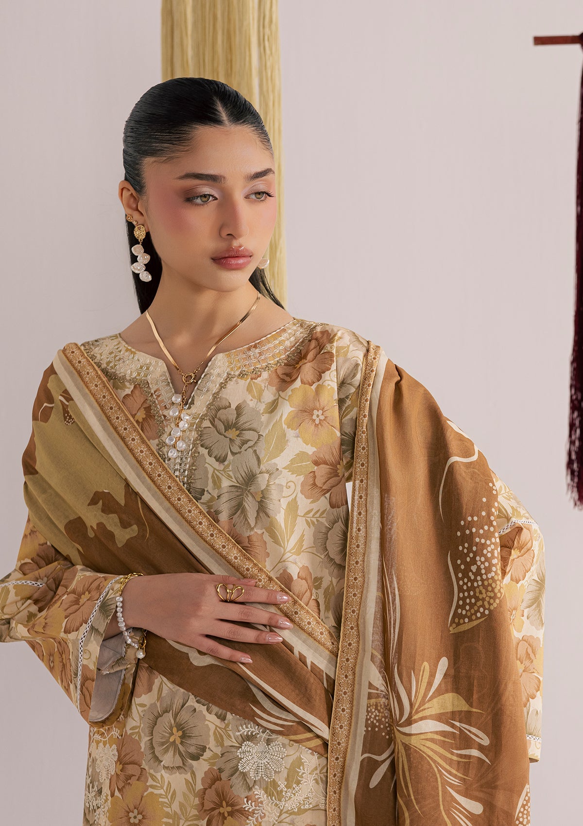 PRINTED EMBROIDERED LAWN BT006860-CRM