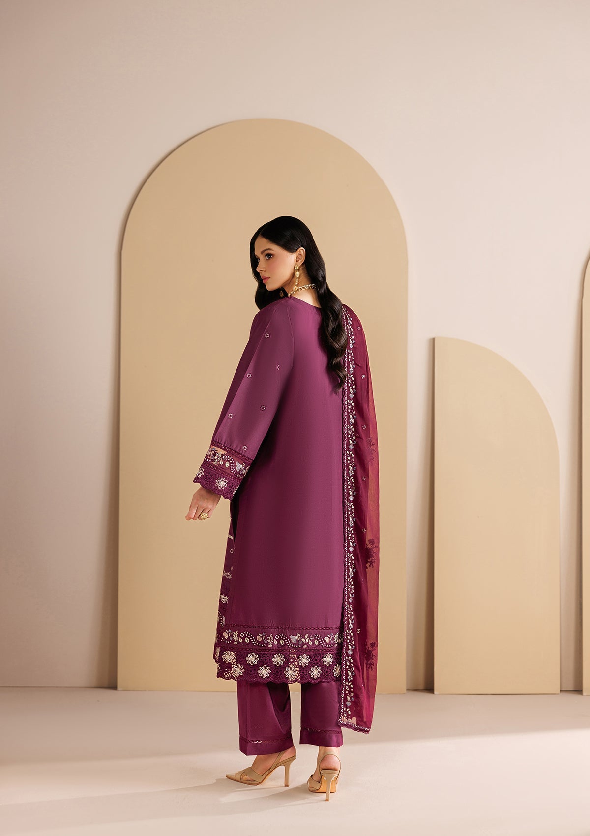 LUXURY Embroidered LAWN BT006719-MRN