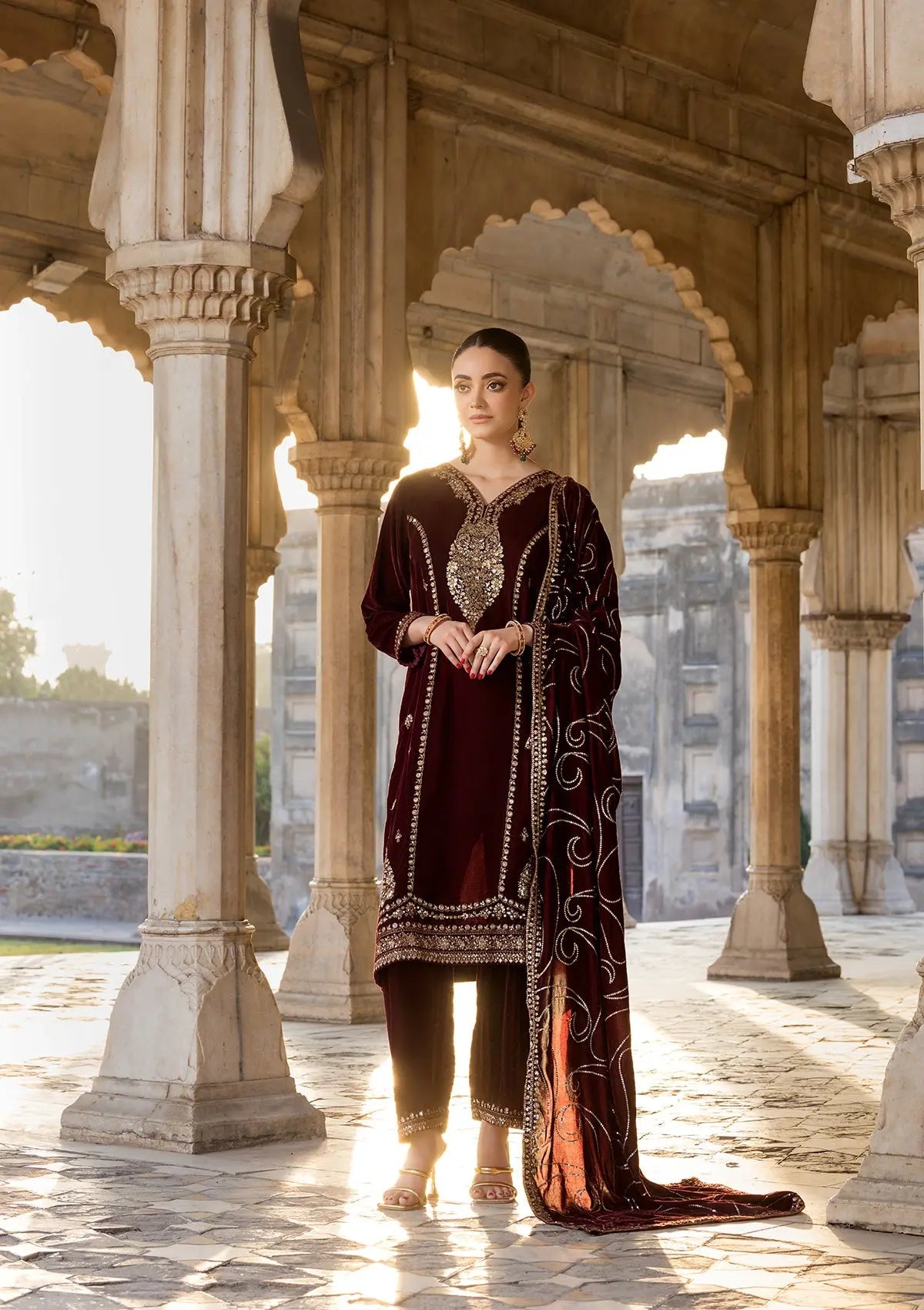 Embroidered Velvet BT6529-RED Bin Tayyab