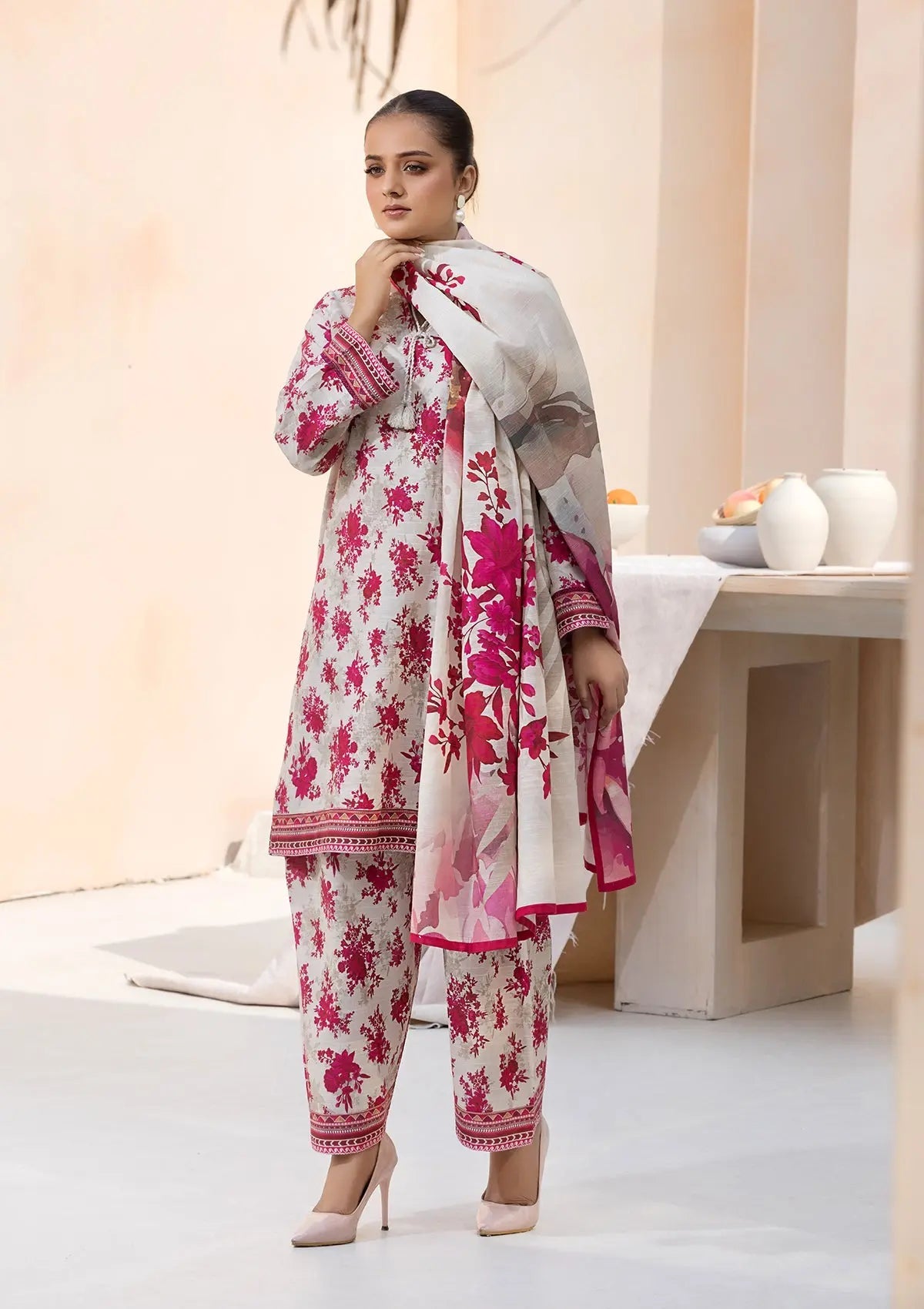 Printed Khaddar BT6526-SKRD Bin Tayyab