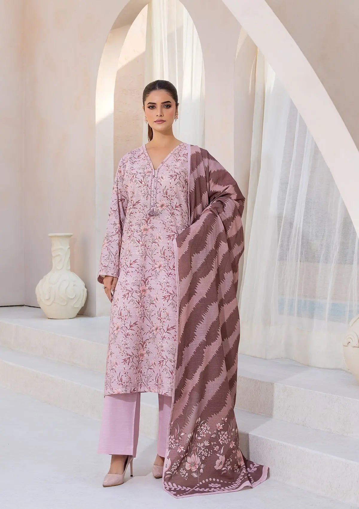 PRINTED KHADDAR BT6526-PNK Bin Tayyab