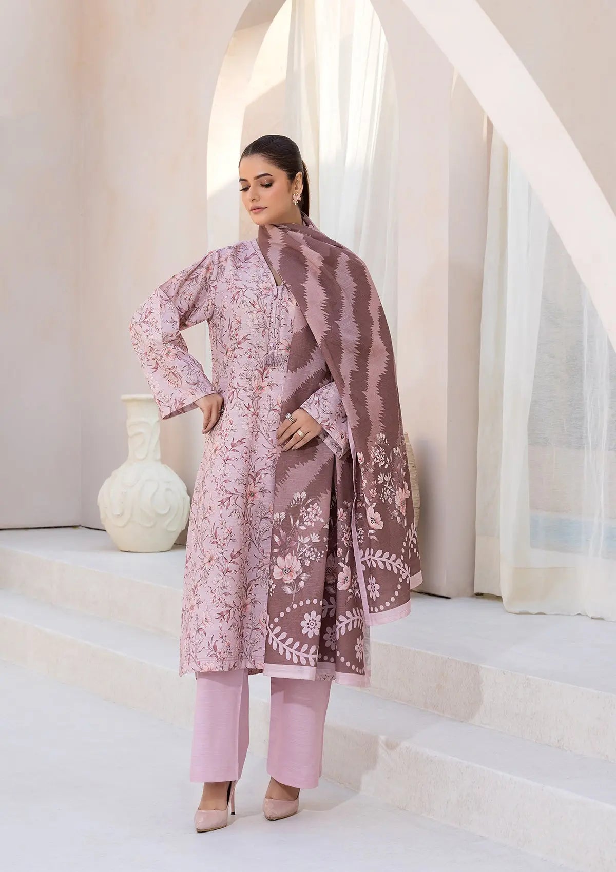PRINTED KHADDAR BT6526-PNK Bin Tayyab