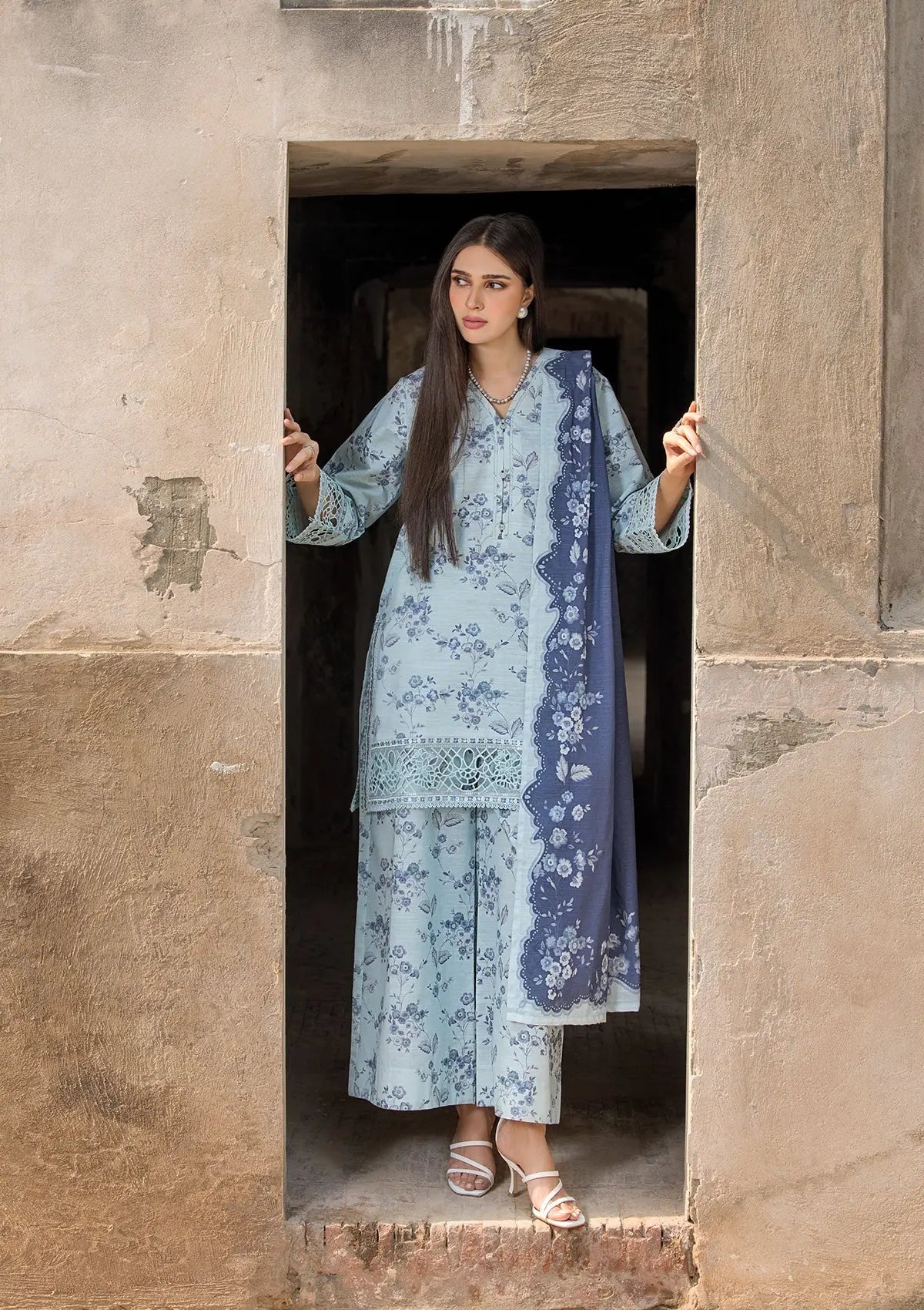 EMBROIDERED KHADDAR BT6513-LFZ Bin Tayyab