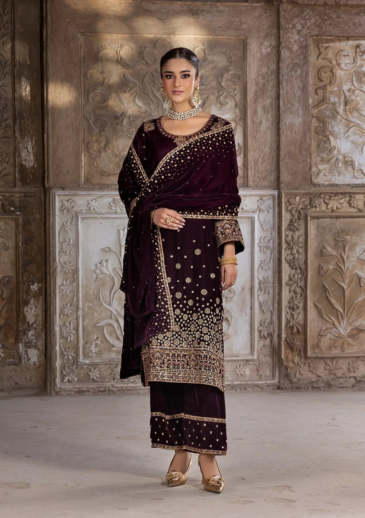 Embroidered Velvet BT6529-MRN Bin Tayyab