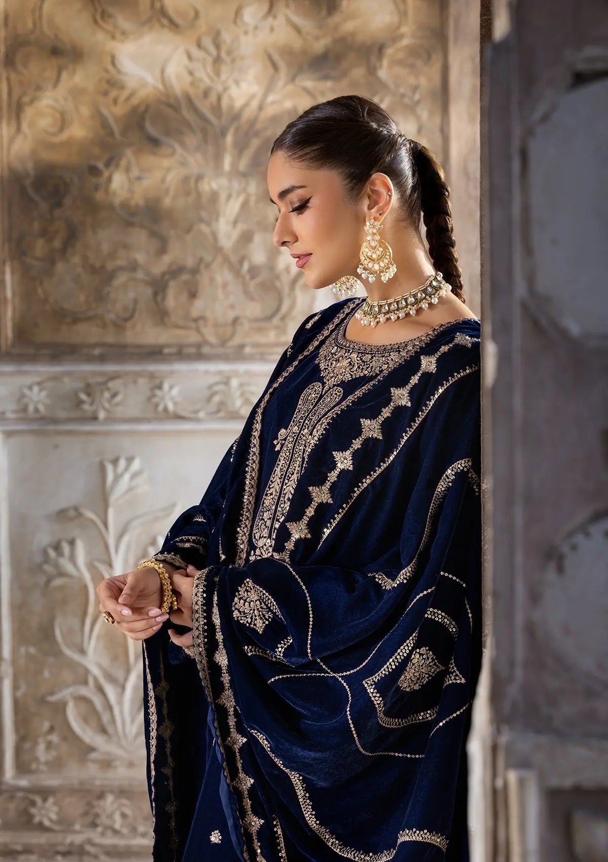 Embroidered Velvet BT6529-NBL Bin Tayyab