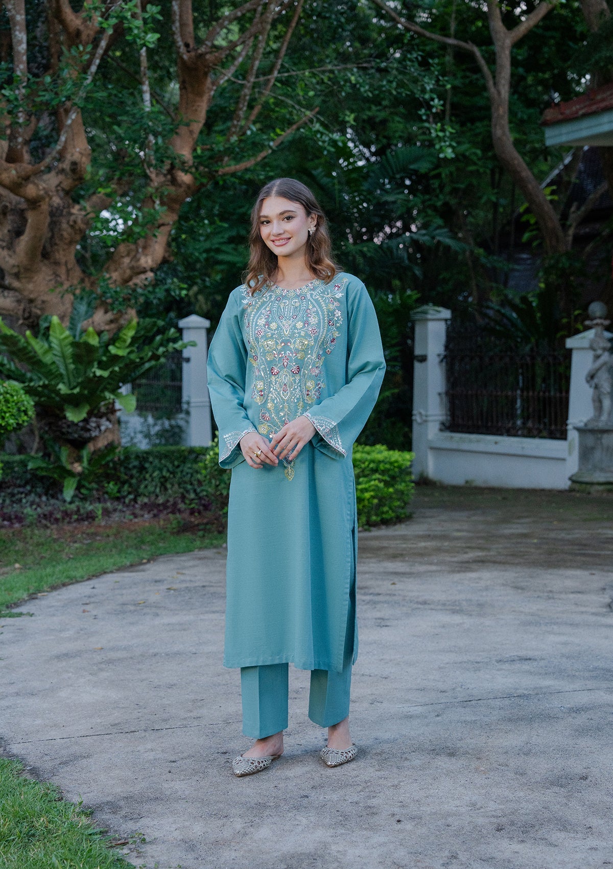 Embroidered Khaddar BT006930-FRO